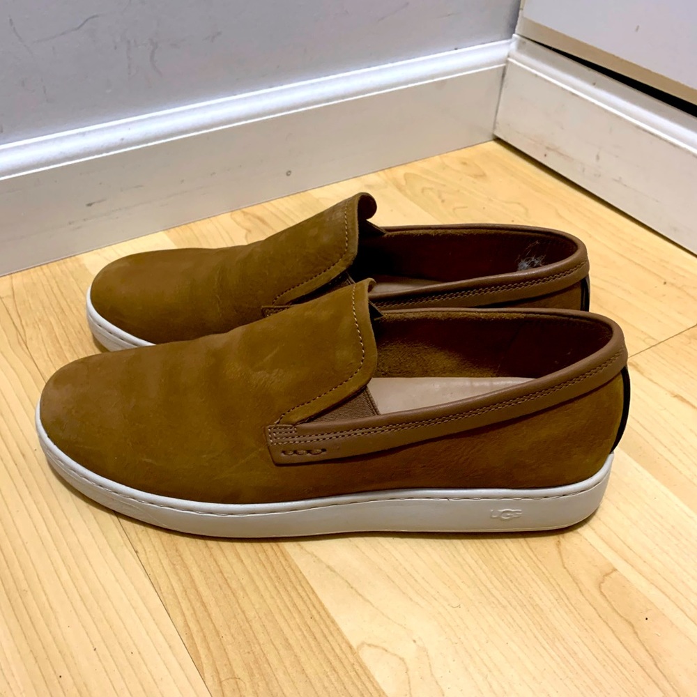 UGG Sneakers